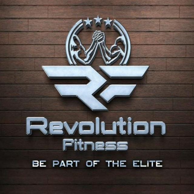 Members training at Revolution Fitness gym in Ratanada, Jodhpur
